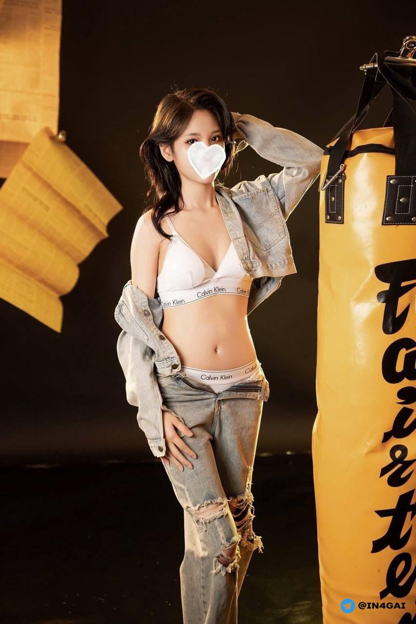 Thanh Hà 2k5 body mướt mắt, bú nuốt như nghiện, chịch xong vẫn còn thèm