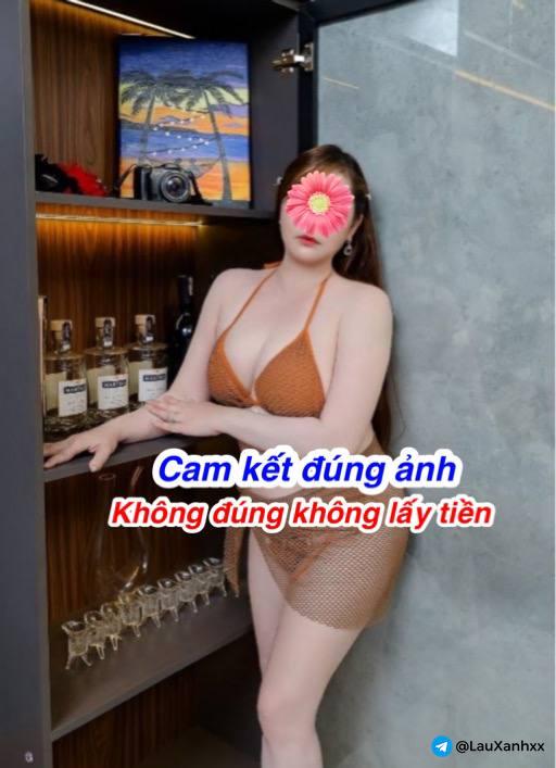 Phương Trang - Vú to Bướm mướt, làm tình bao phê