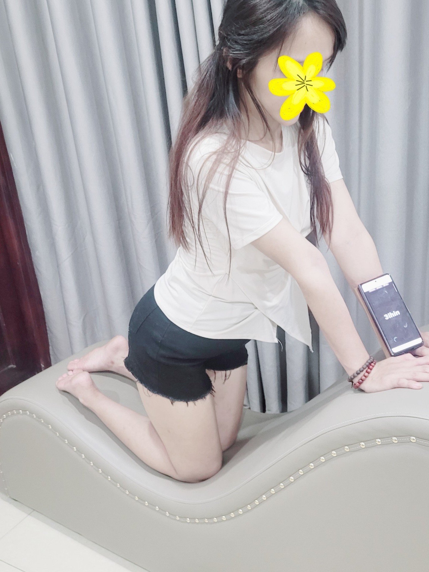 Bé Vy - Em gái trẻ trung, phục vụ tận nơi