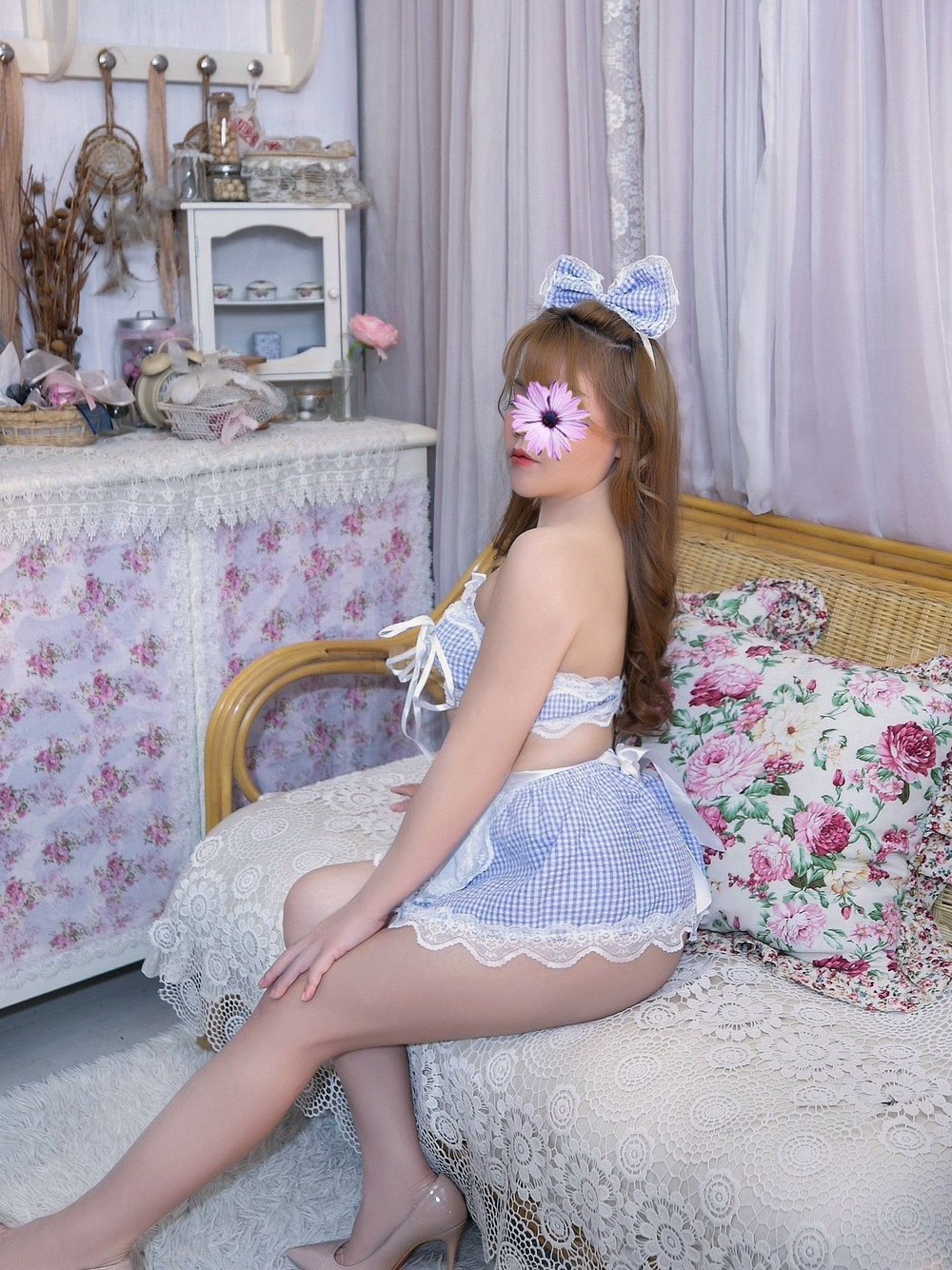 THẢO THỎ - Em Gái Duyên Dáng, Ân Ái Như Người Tình