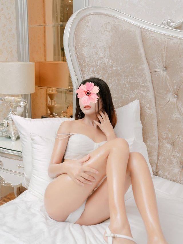 QUẾ ANH - Em gái dễ mến, pv chu đáo