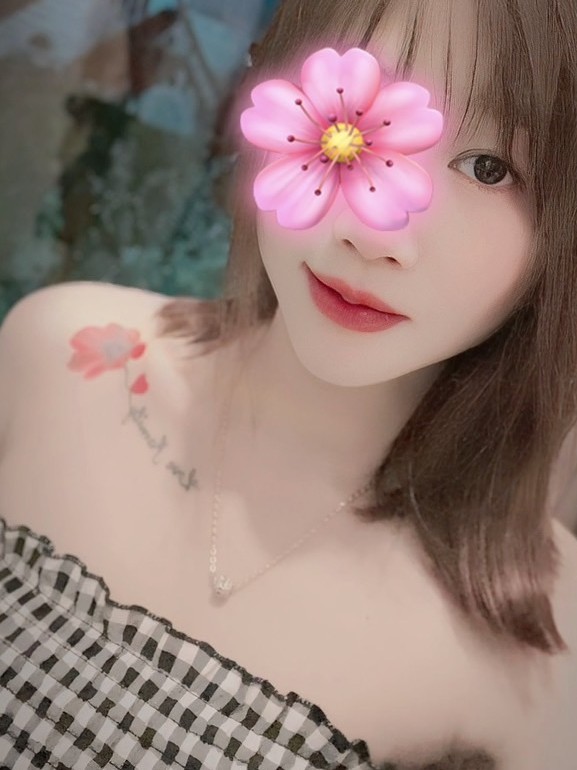 Trâm anh - Dễ Thương, Service Chuẩn, Hàng Mới Lên Sóng