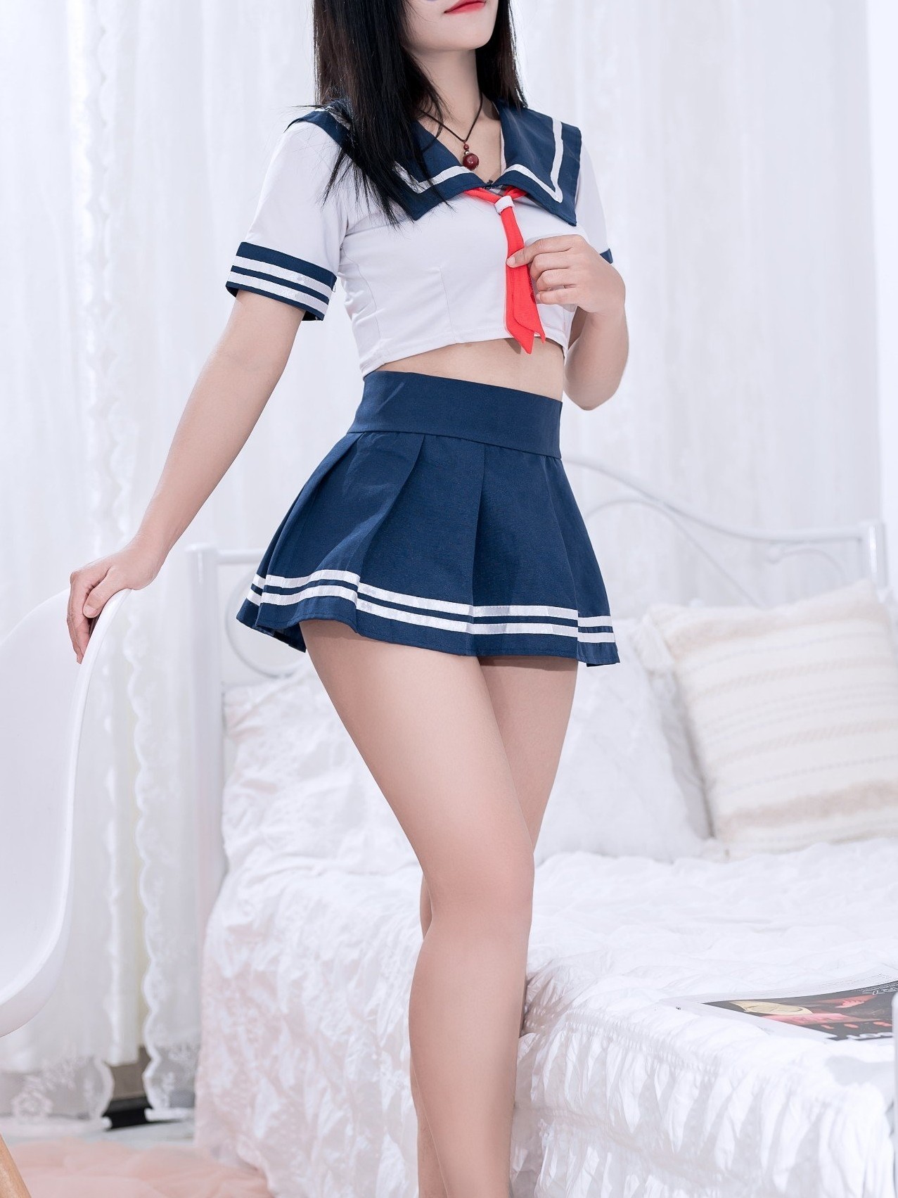 Bé Thảo - Gương Mặt Dễ Thương, Dáng Người Nhỏ Nhắn