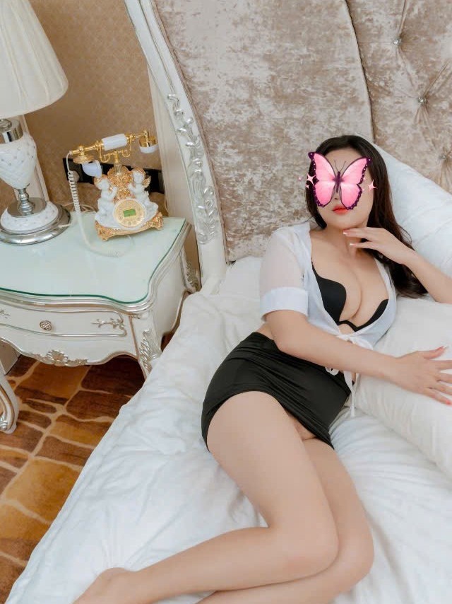 Lan Anh - Hàng chuẩn, ngoan, phục vụ nhiệt tình