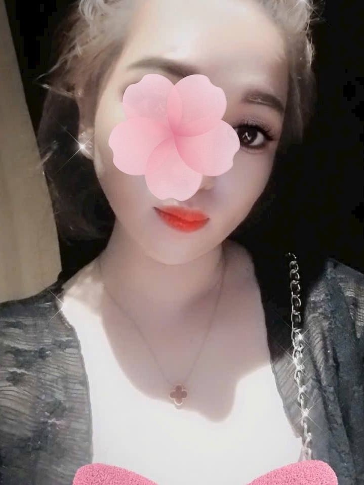 Ngọc Ruby - Gái Miền Tây Dâm Đã, Chống Vã Giá Rẻ