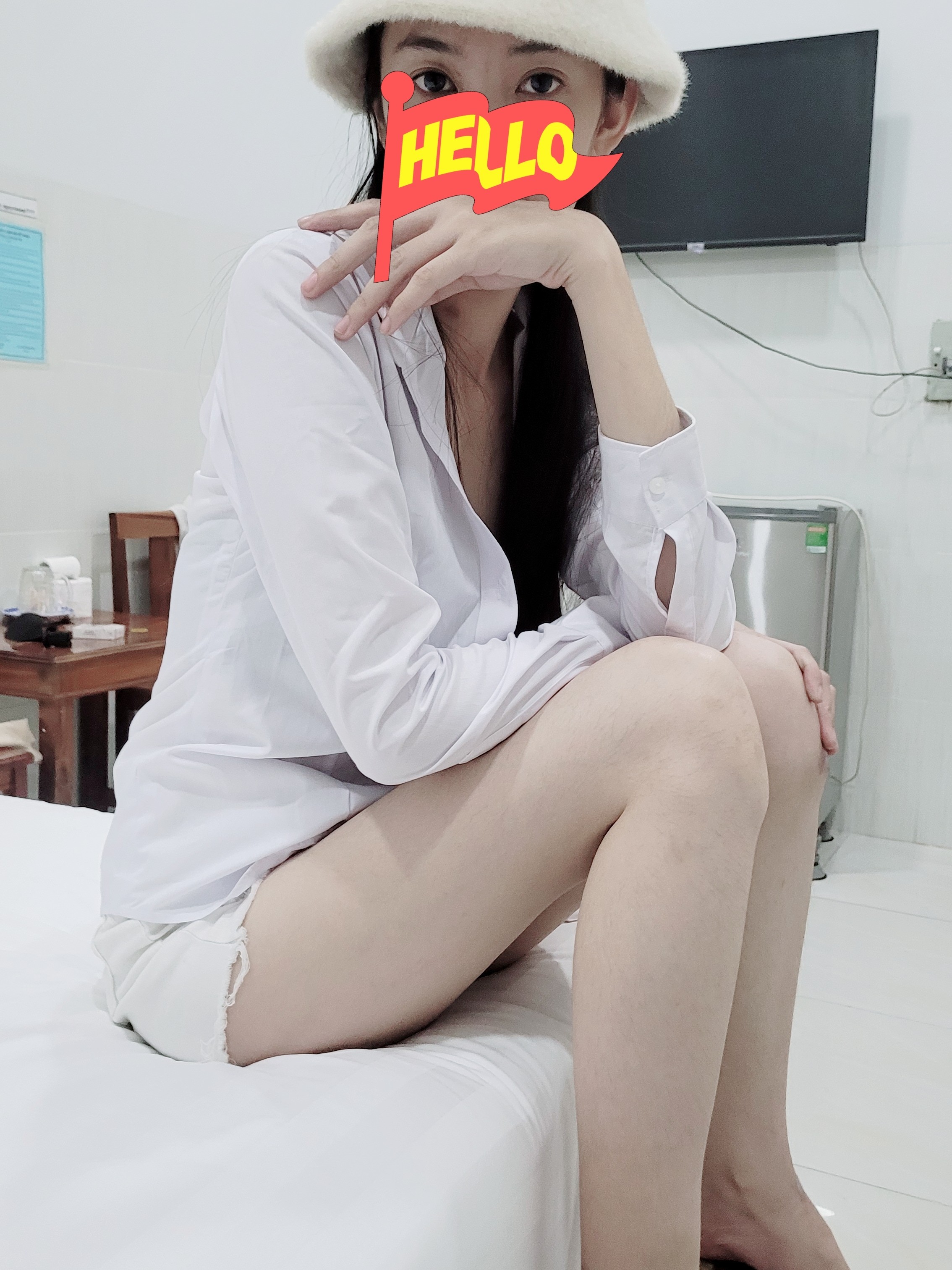 Lê Hằng ❤️ Gái Teen Trắng Nõn, Mới Đi Làm