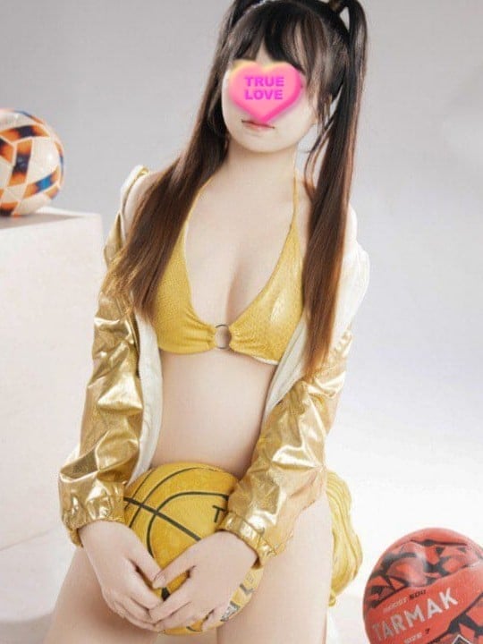 Nhã Vy – Xinh Ngon Ngoan Ngờ, Chiều Anh Đến Phát Cuồng ❤️