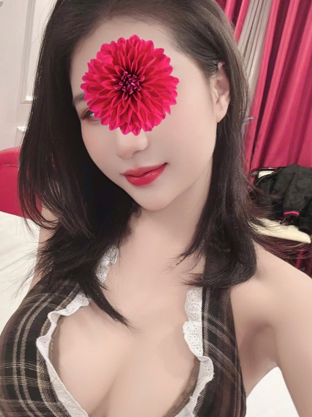Diễm Hy – trẻ trung xinh đẹp chuẩn siêu model, chiều khách cực đã, body cực phẩm!!!