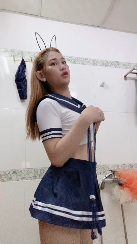 세일러 복장 코스프레, 욕실 쇼