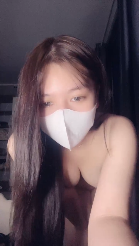 越南女孩跳脱衣舞