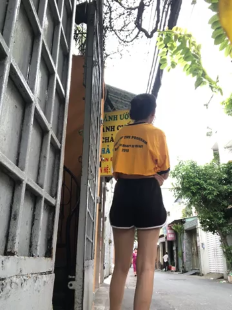 Em áo vàng live stripchat