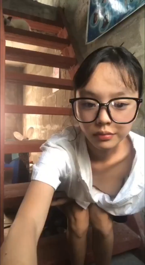 Nhìn body em và cách em nó gợi cảm, xem mà chảy nước ciu