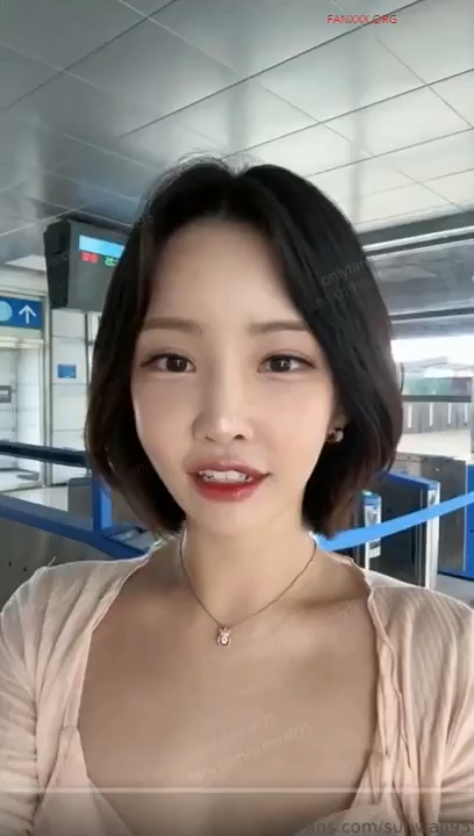 Em Hàn Quốc làm thử thách cho người lạ chịch mình