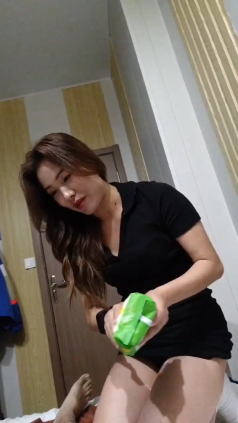 Check gái bên Trung